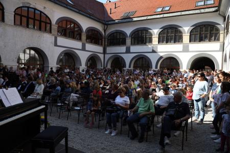 Območna revija otroških in mladinskih pevskih zborov občin Kamnik in Komenda (3)